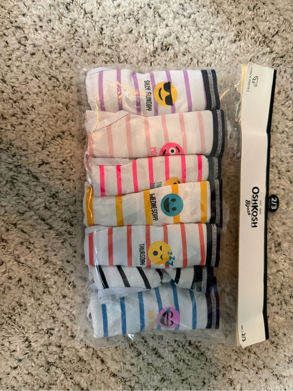 Girls undies NEW w tags osh kosh cotton days of the week panties